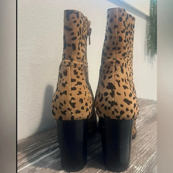 GIBSON LATIMER CHEETAH SUEDE BOOTS‎ Size 8.5 - Picture 5 of 9